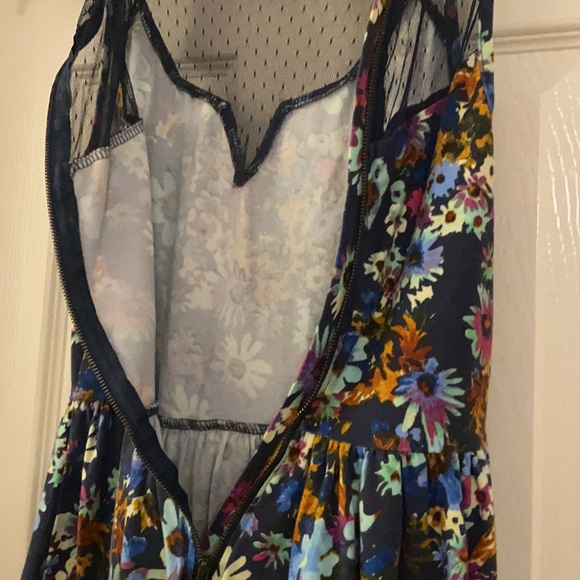 American Ragcie floral dress - Picture 11 of 17